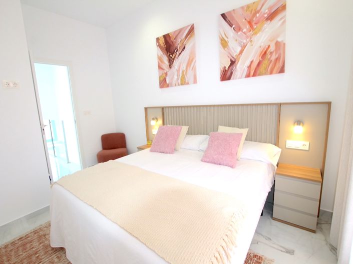 Image No.17-3 Bed Villa for sale