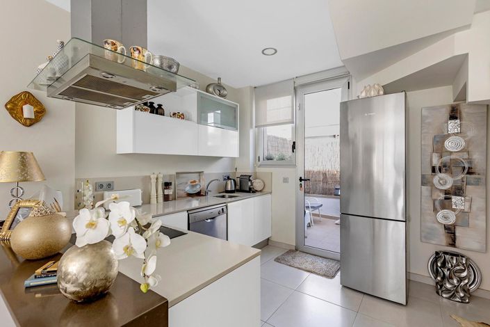 Image No.10-3 Bed Villa for sale