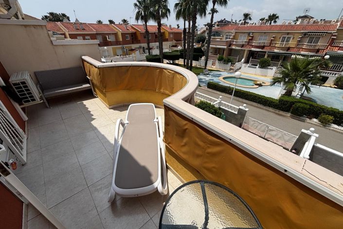 Image No.12-3 Bed Townhouse for sale