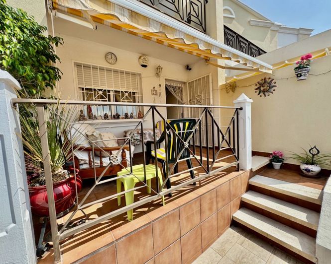 Image No.17-3 Bed Townhouse for sale