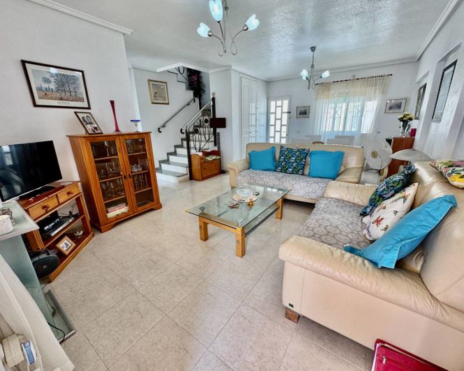 Image No.4-3 Bed Townhouse for sale