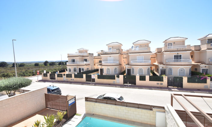 Image No.23-3 Bed Villa for sale