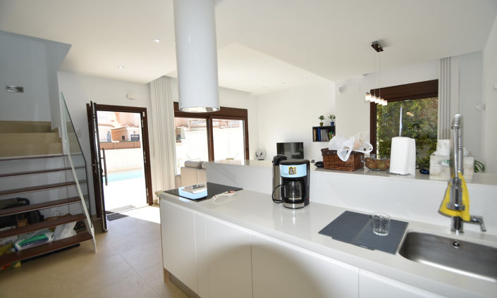 Image No.8-3 Bed Villa for sale