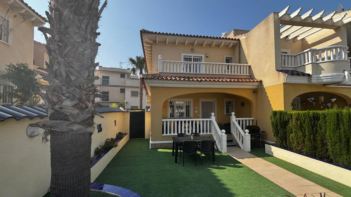 Image No.1-2 Bed Townhouse for sale