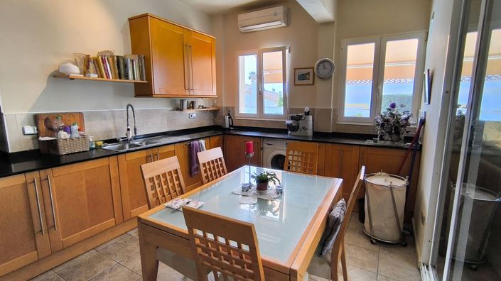 Image No.8-3 Bed Villa for sale