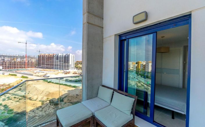 Image No.20-3 Bed Apartment for sale