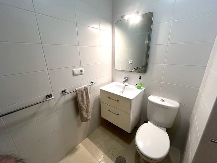 Image No.19-2 Bed Apartment for sale