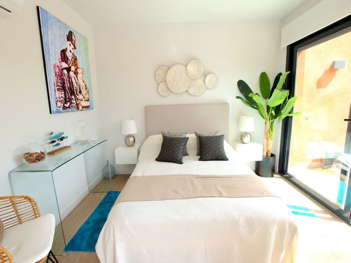 Image No.11-2 Bed Apartment for sale