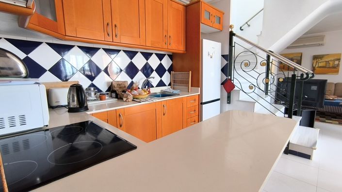 Image No.11-3 Bed Townhouse for sale