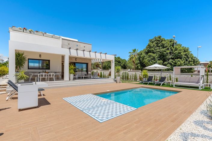 Image No.36-3 Bed Villa for sale