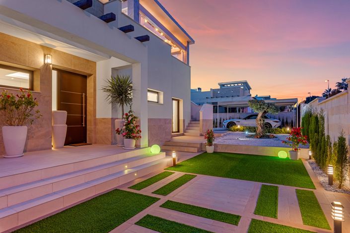 Image No.44-3 Bed Villa for sale