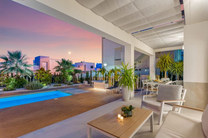 Image No.47-3 Bed Villa for sale