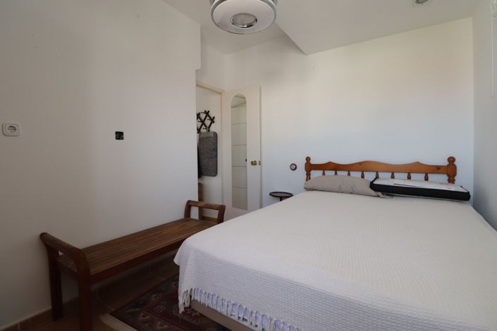 Image No.14-2 Bed Townhouse for sale