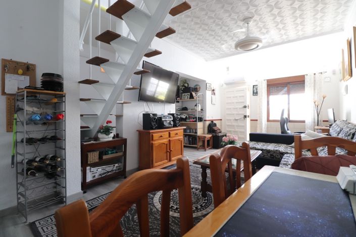 Image No.6-2 Bed Townhouse for sale