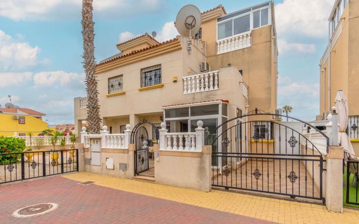 Image No.23-3 Bed Quad for sale