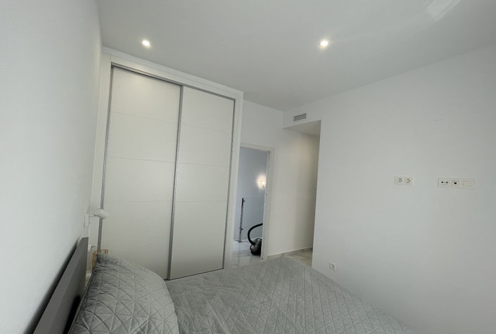 Image No.23-3 Bed Villa for sale