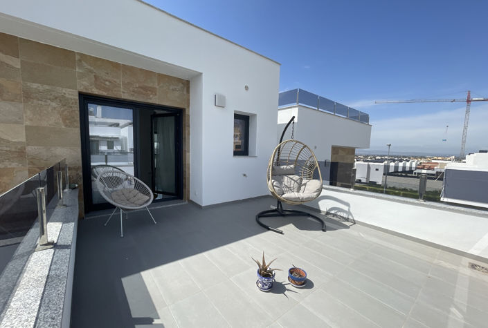 Image No.33-3 Bed Villa for sale