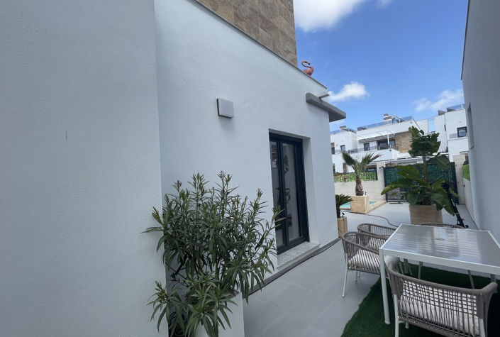 Image No.41-3 Bed Villa for sale