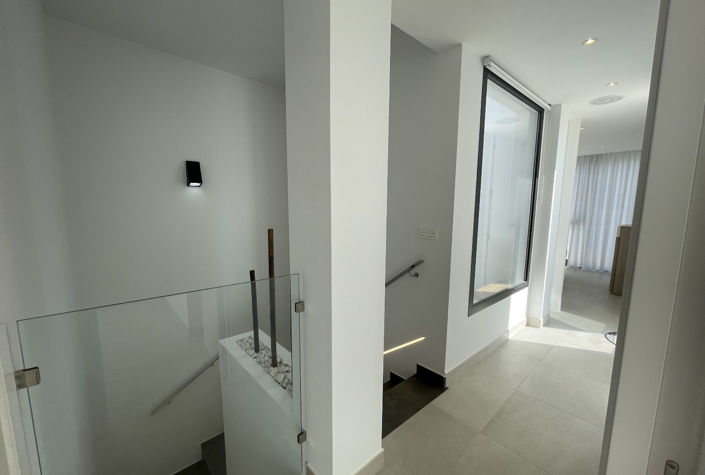 Image No.12-3 Bed Villa for sale