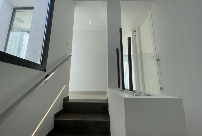 Image No.19-3 Bed Villa for sale