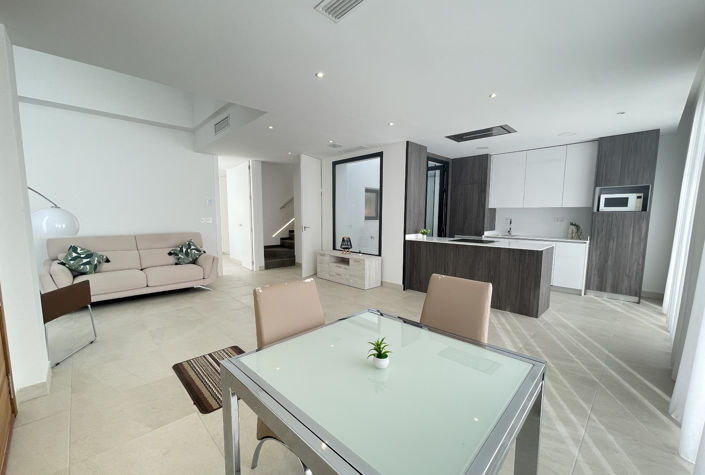 Image No.4-3 Bed Villa for sale