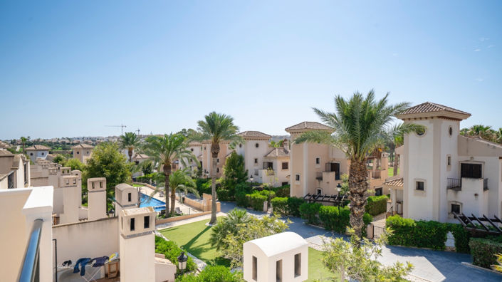 Image No.30-3 Bed Property for sale