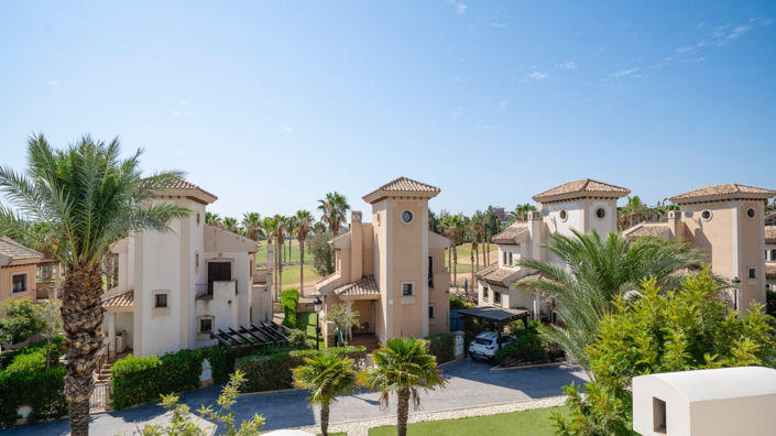 Image No.31-3 Bed Property for sale