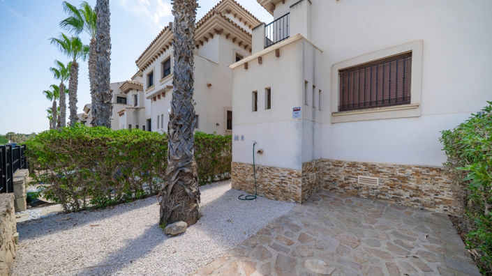 Image No.40-3 Bed Property for sale