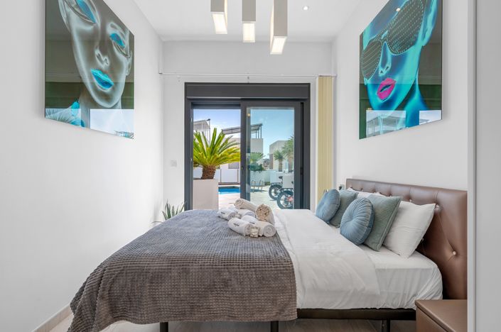 Image No.15-3 Bed Villa for sale