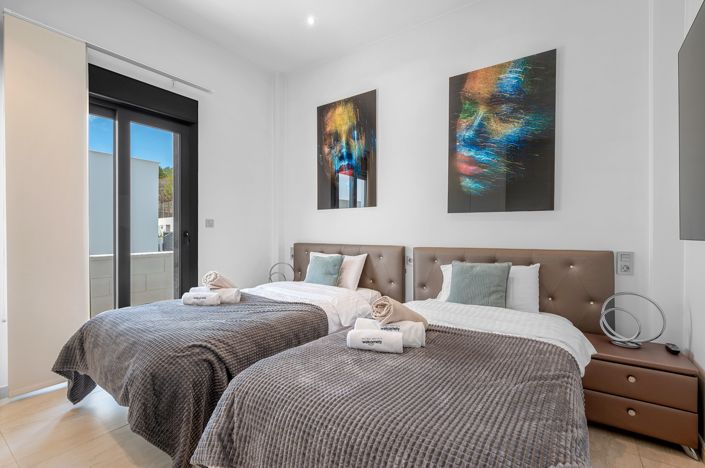 Image No.21-3 Bed Villa for sale