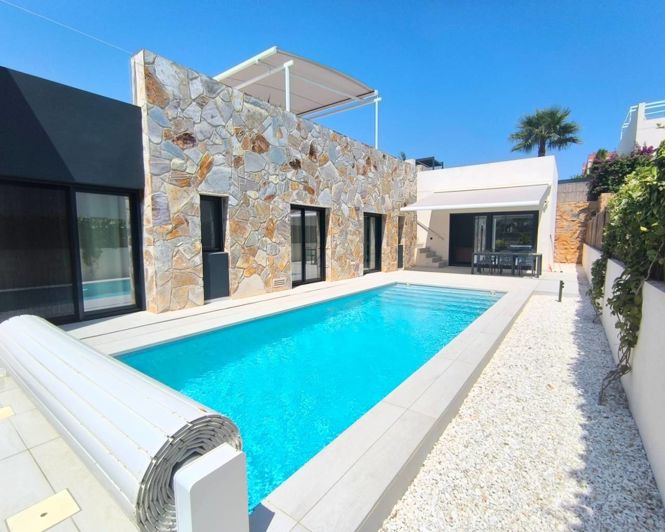 Image No.1-3 Bed Villa for sale
