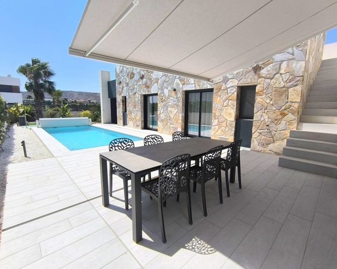 Image No.18-3 Bed Villa for sale