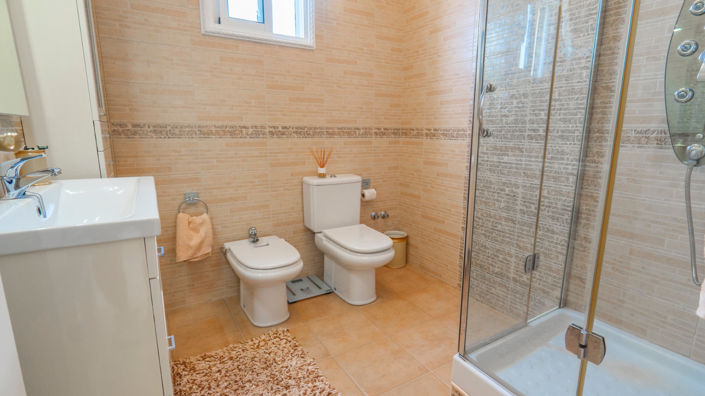 Image No.41-5 Bed Villa for sale