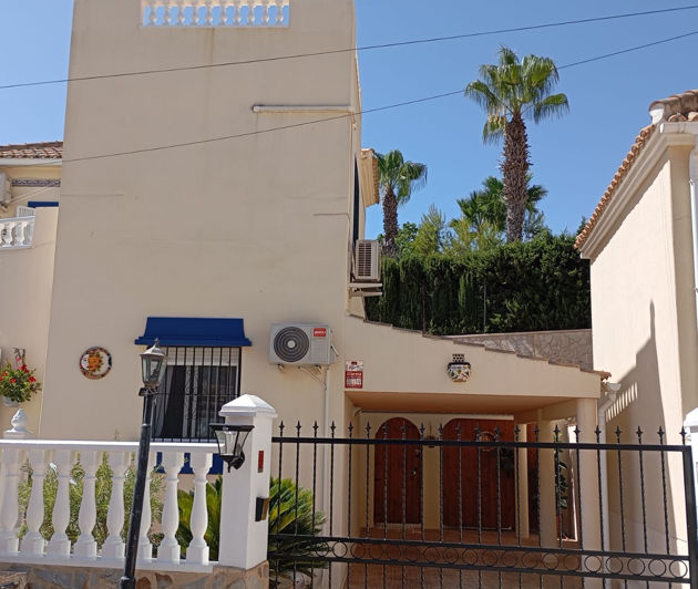 Image No.2-3 Bed Villa for sale