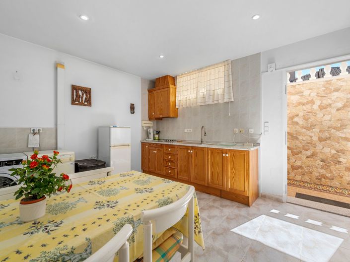 Image No.28-5 Bed Villa for sale