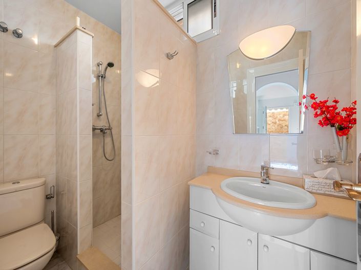 Image No.31-5 Bed Villa for sale