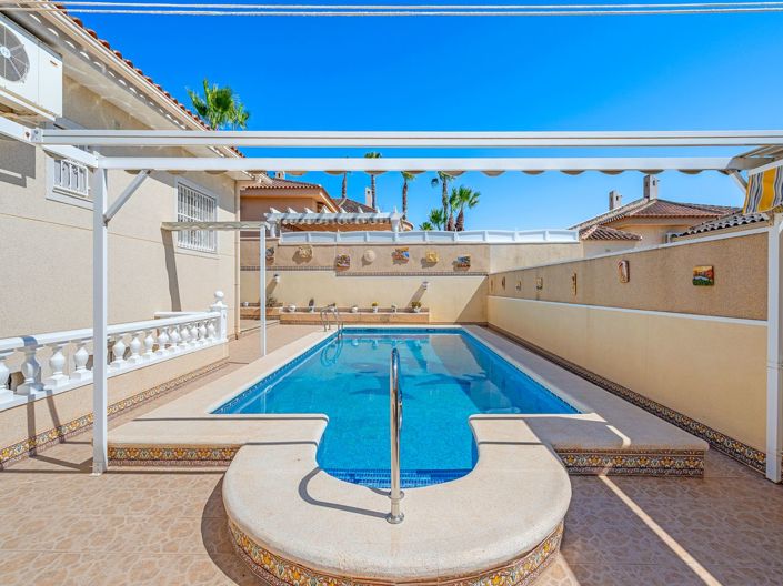 Image No.33-5 Bed Villa for sale