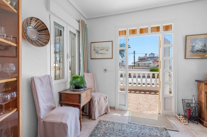 Image No.15-3 Bed Villa for sale