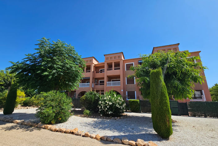 Image No.40-2 Bed Apartment for sale