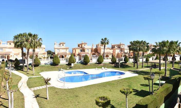 Image No.2-3 Bed Villa for sale