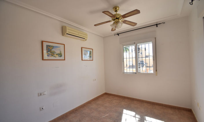 Image No.20-3 Bed Villa for sale