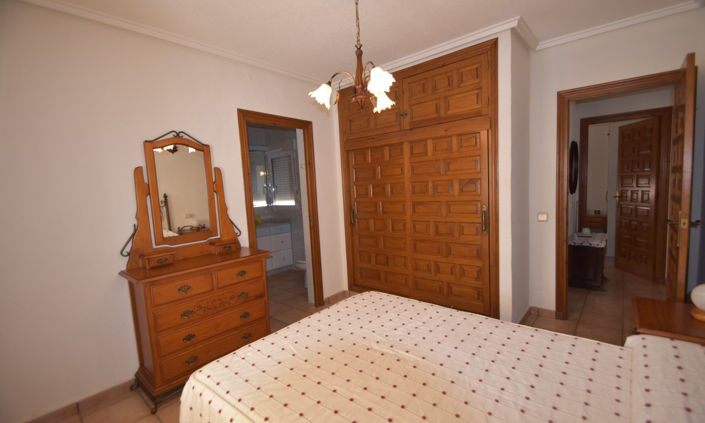 Image No.14-3 Bed Villa for sale