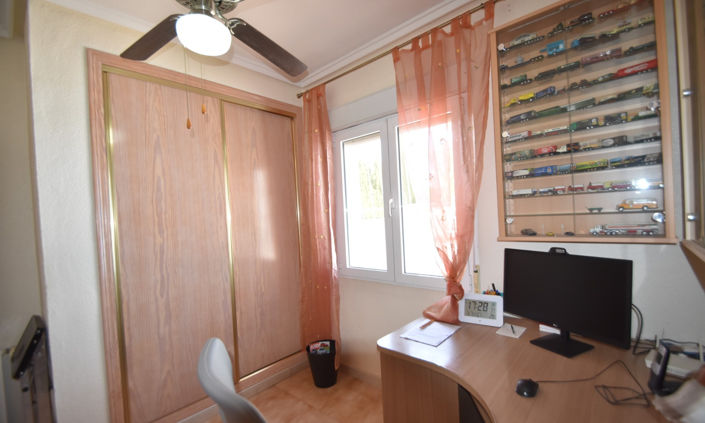 Image No.15-5 Bed Villa for sale