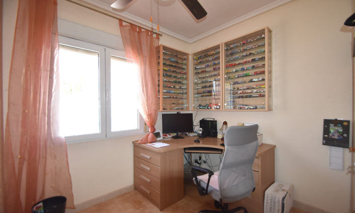 Image No.16-5 Bed Villa for sale