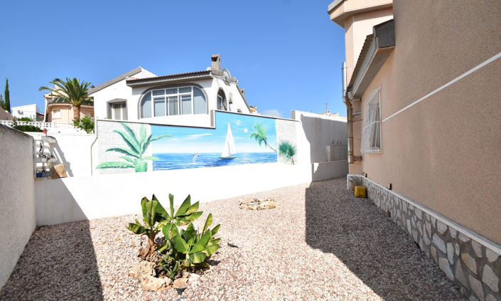 Image No.36-5 Bed Villa for sale