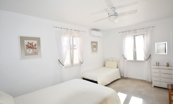 Image No.17-3 Bed Villa for sale