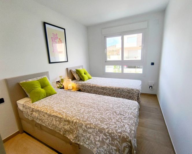 Image No.15-2 Bed Apartment for sale