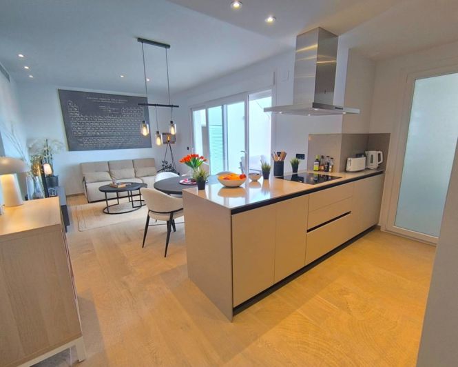 Image No.8-2 Bed Apartment for sale