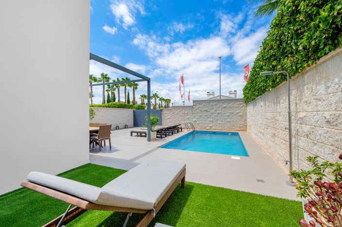 Image No.33-3 Bed Villa for sale