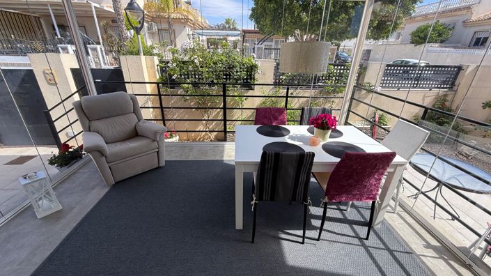 Image No.17-2 Bed Villa for sale